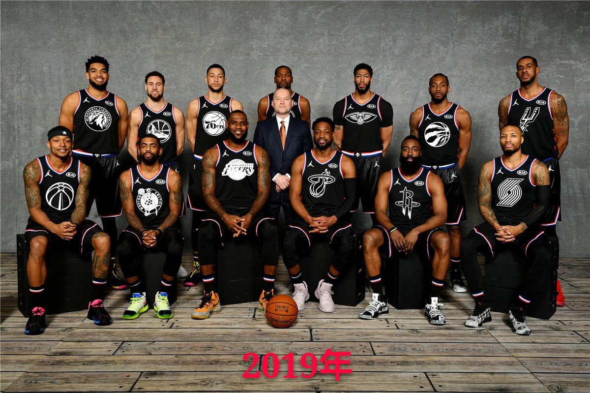 鲜明对比的 鲜明对比的