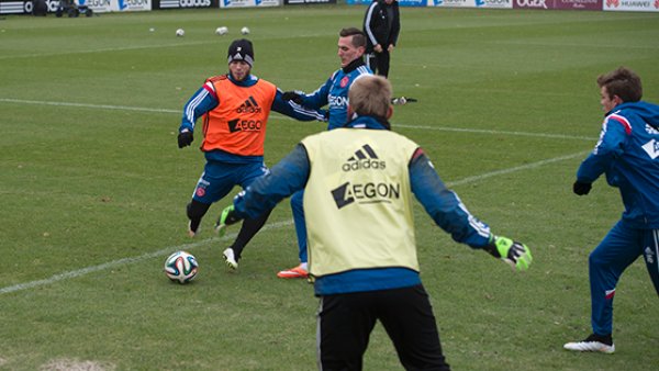 足球界生根 足球界生根